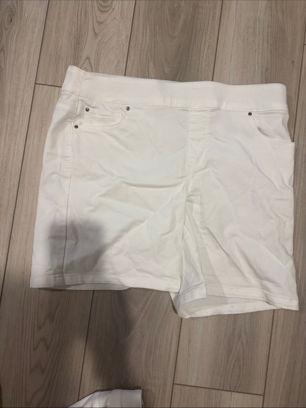 Kim Rogers White Women's Stretch Jean Shorts